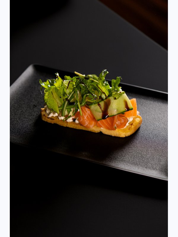 Брускетта с золотой форелью\Bruschetta with Golden Trout
