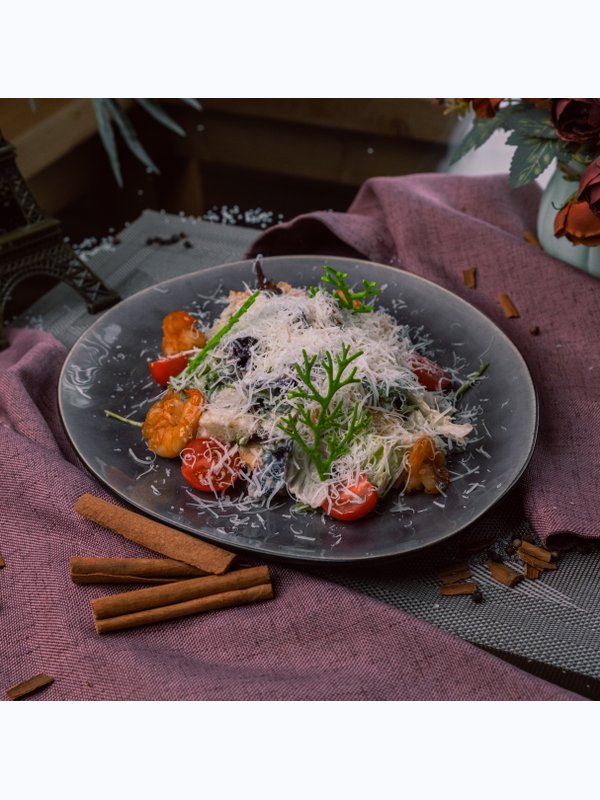 Салат Цезарь с тигровыми креветками / Caesar Salad with Tiger Shrimp