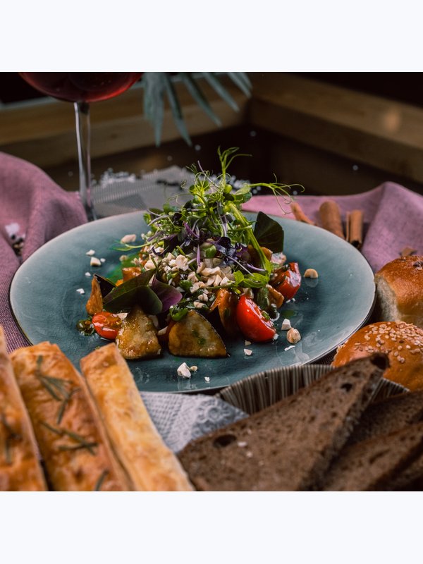 Салат хрустящий баклажан/ Crispy eggplant salad