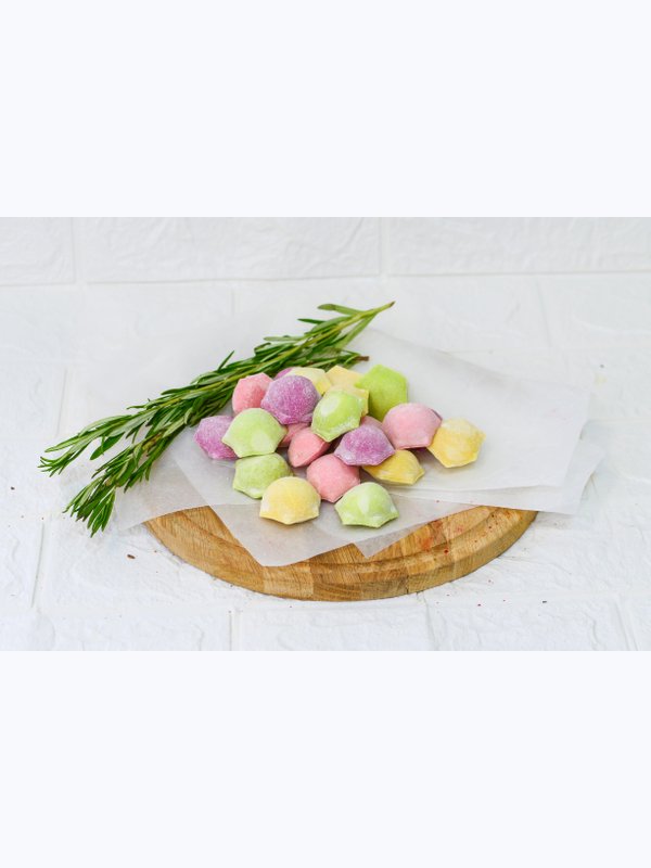 Пельмени детские цветные из куриного филе и свинины