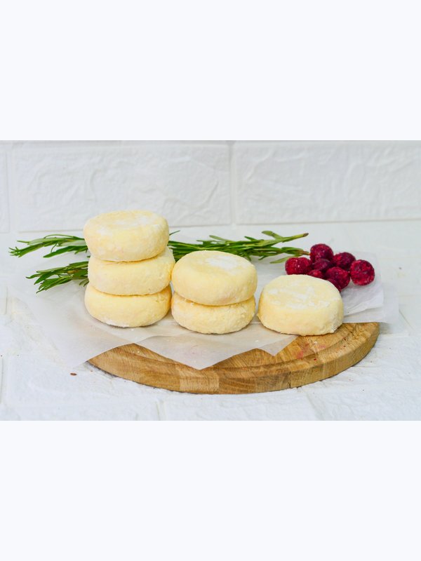 Сырники из творога с изюмом