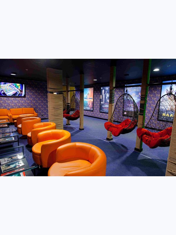 NEW CINEMA