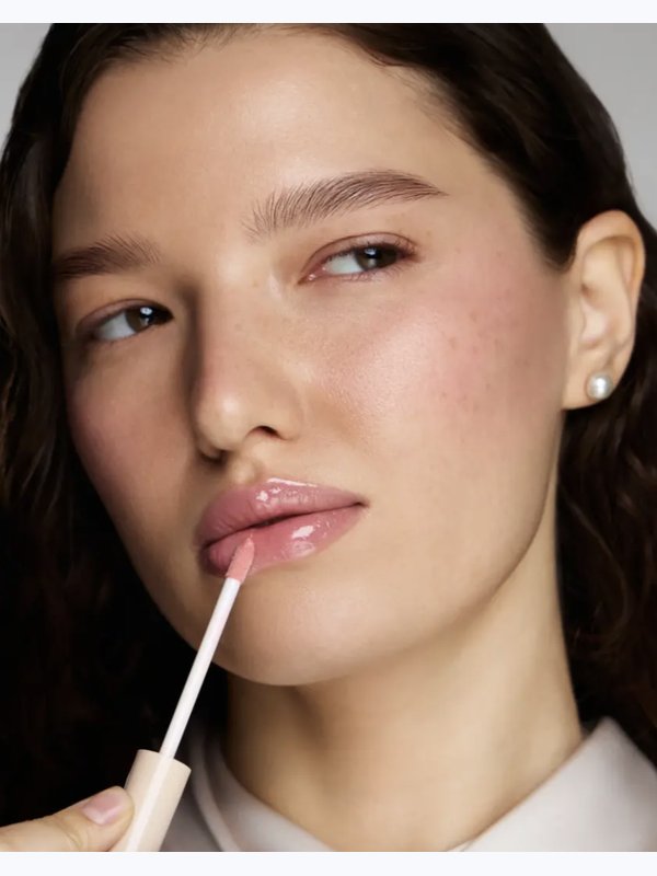 LIP GLOSS CARE. 101 PALE PINK