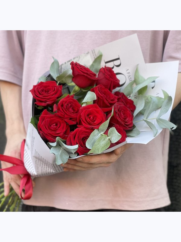 11 red roses