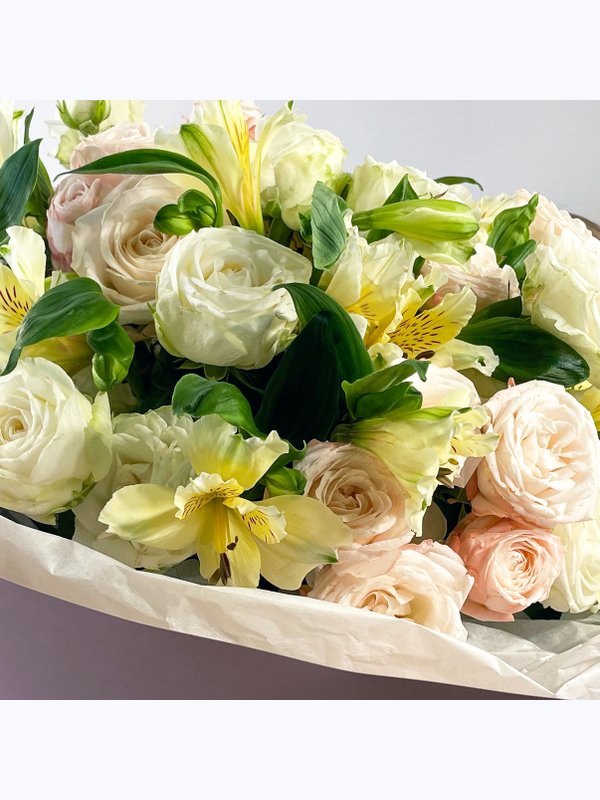 Bombastiki and alstroemeria