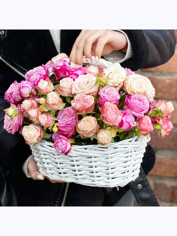 Basket With Bombastic Rose