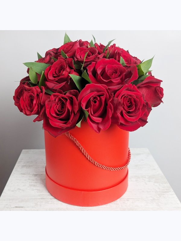 20 red roses in a box