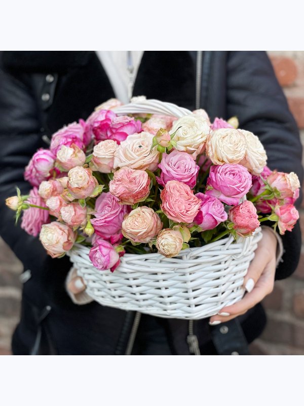 Basket With Bombastic Rose