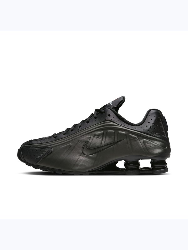 Adidași Nike Shox R4