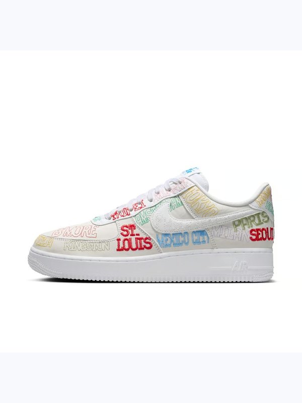 Ghete Nike Air Force 1 07 LV8