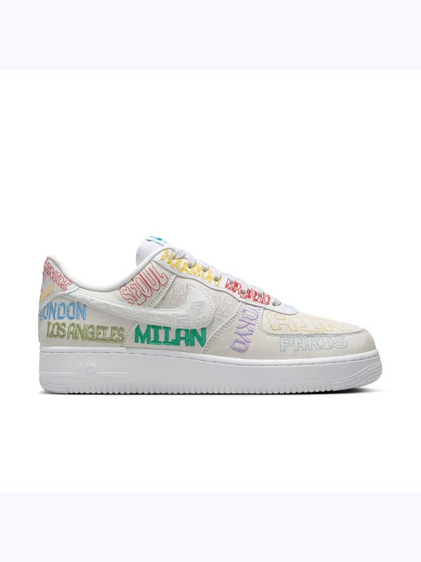 Ghete Nike Air Force 1 07 LV8