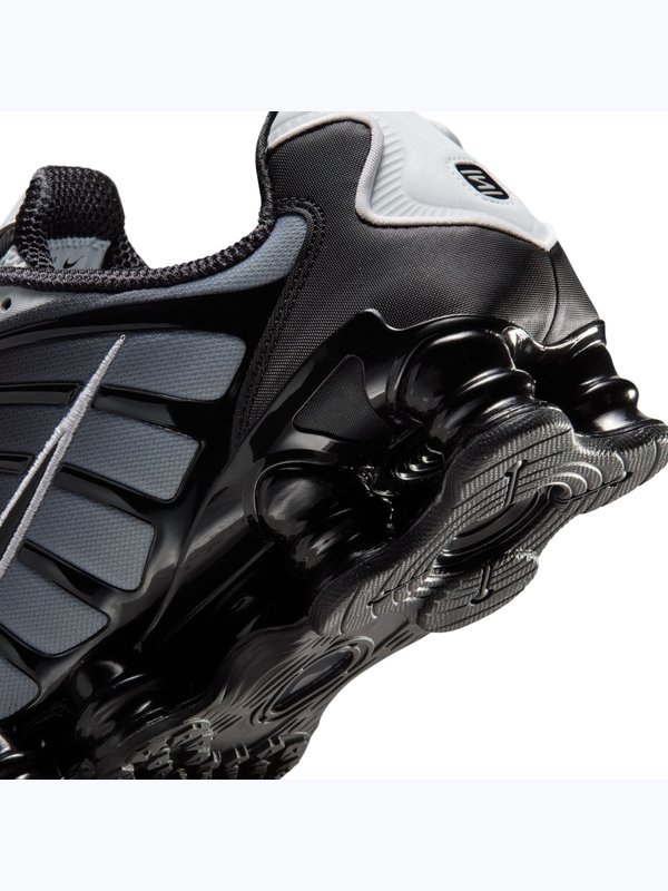 Adidași Nike Shox TL