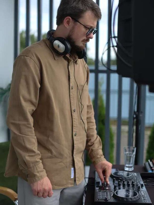 ведущий / DJ