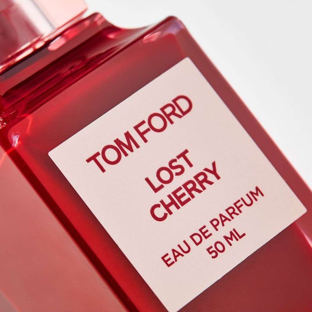 Том форд лос черри. Tom Ford Lost Cherry.