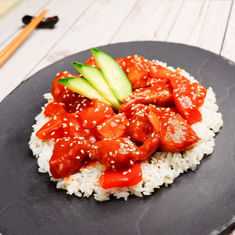 Курица в кисло-сладком соусе по-китайски. Кисло сладкие ресторан. Свинина в кисло-сладком соусе с овощами. Свинина в кисло-сладком соусе. Куриное филе в кисло-сладком соусе с кунжутом.