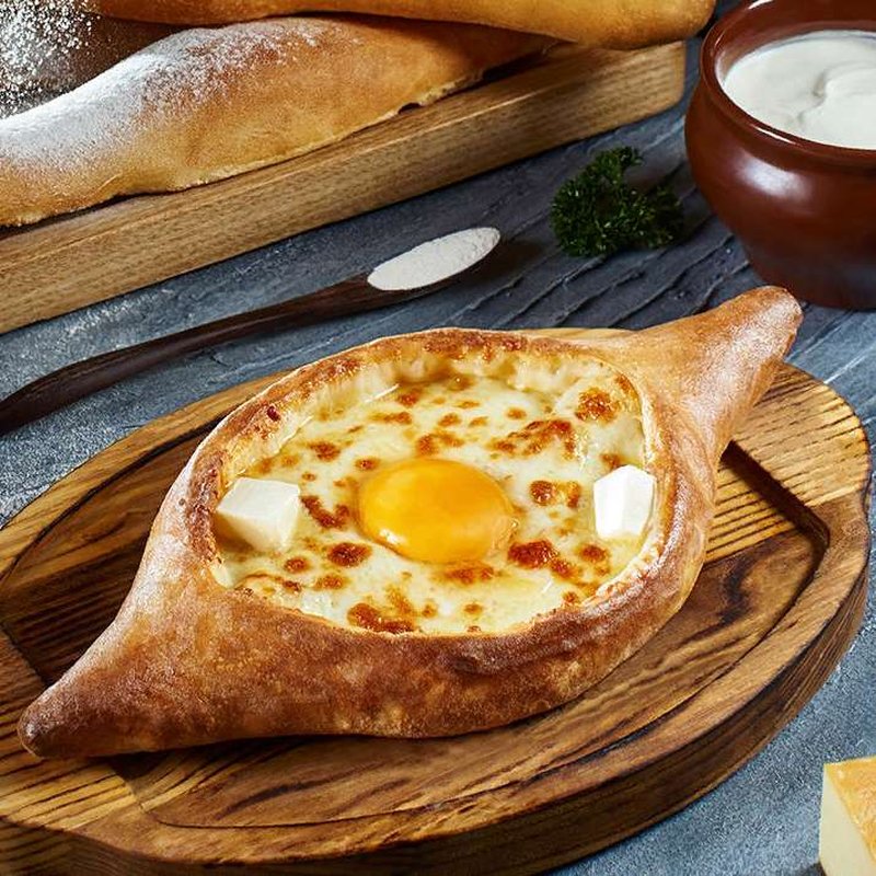 Грузинская кухня Аджарские хачапури