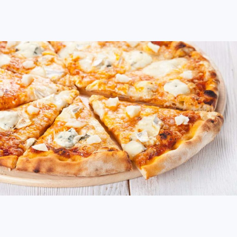 Pizza power. Пицца четыре сыра.
